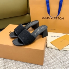 Louis Vuitton Slippers